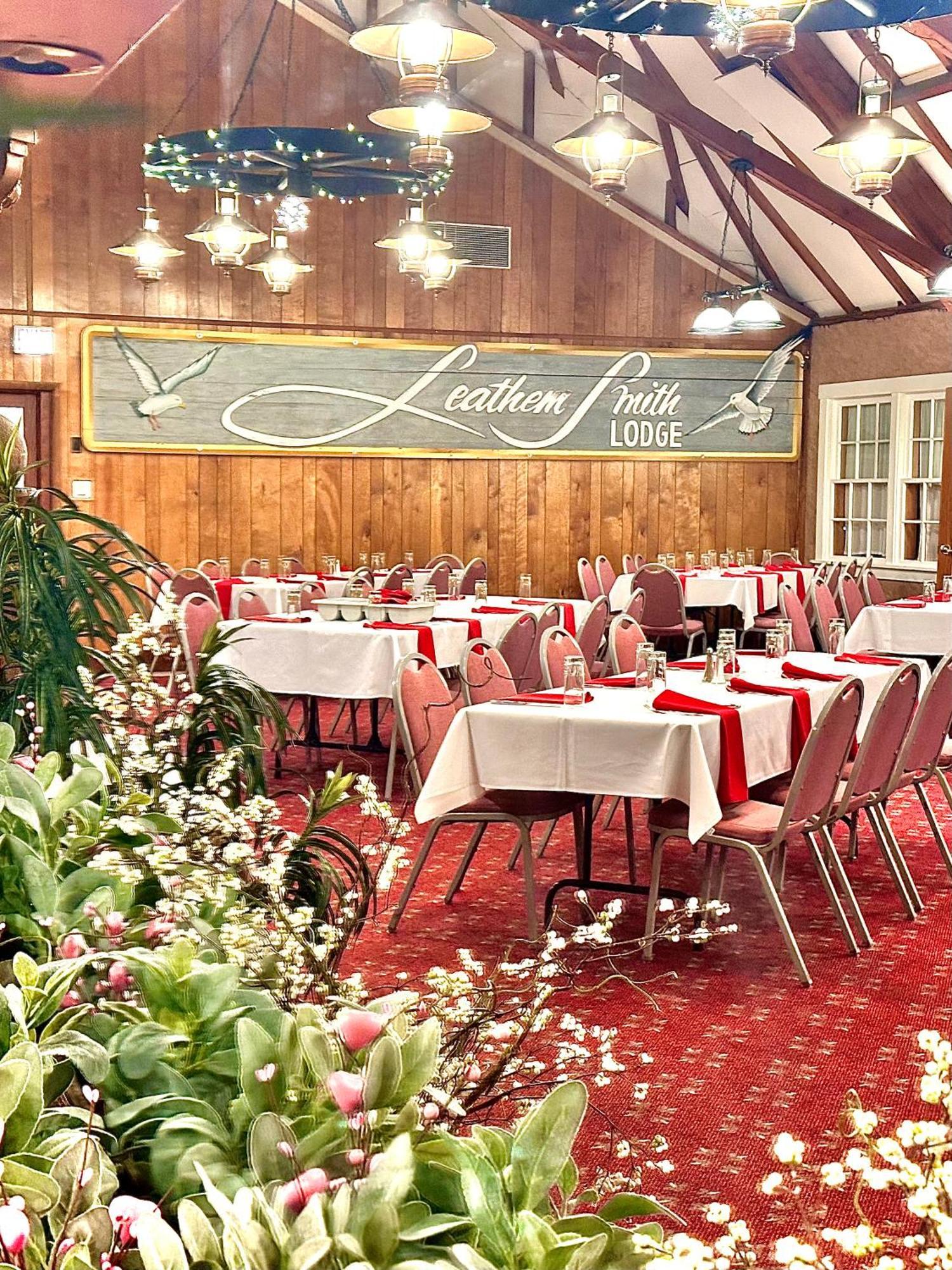 The Lodge At Leathem Smith ستورغون باي المظهر الخارجي الصورة
